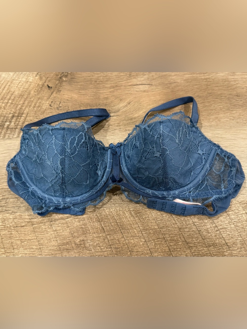 Victoria’s Secret Unlined Lace Balconette Bra-Women Intimates 32C-Teal Blue